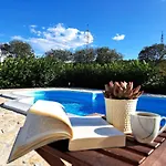 Villa Modern Rak With Beautiful Pool *