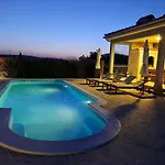 Villa Modern Rak With Beautiful Pool