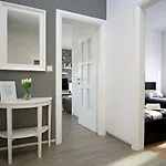 Modern Rak With Beautiful Pool Villa *