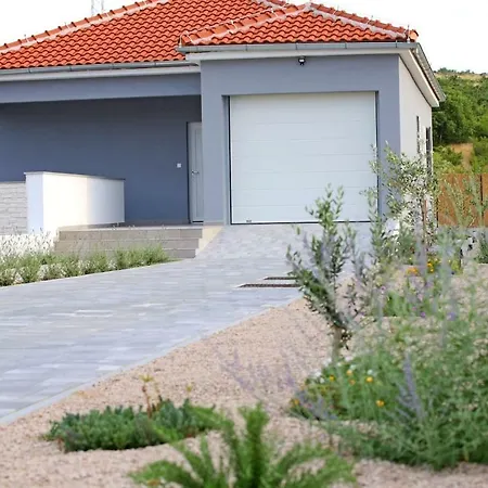 Modern Rak With Beautiful Pool Sibenik