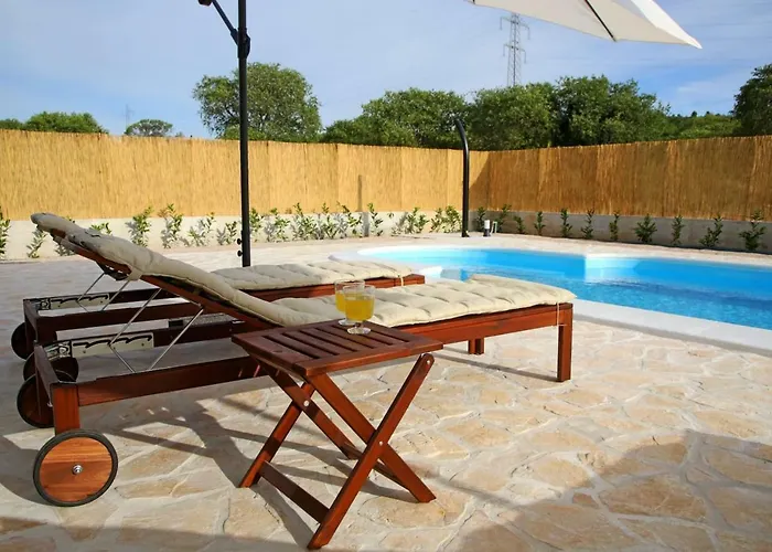 Vila Modern Rak With Beautiful Pool Sibenik