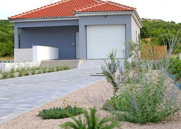 Modern Rak With Beautiful Pool Sibenik