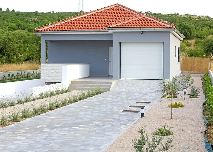 Modern Rak With Beautiful Pool * Sibenik